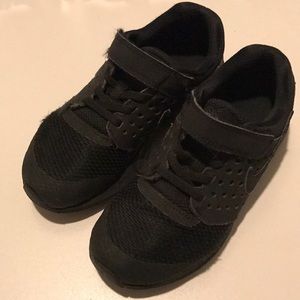 Boys Nike free run black